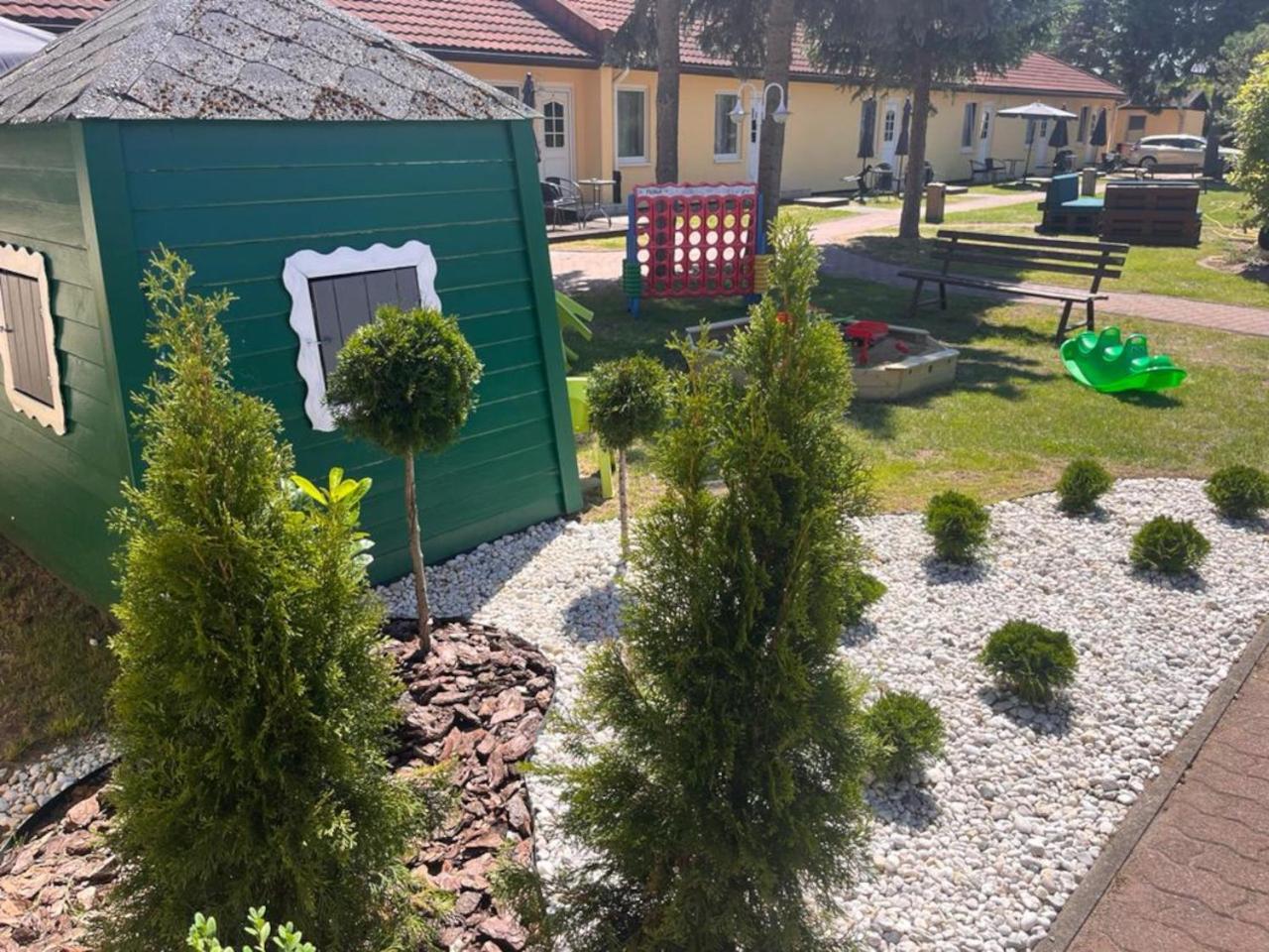 Hotel Pommerscher Hof Zinnowitz Exteriör bild